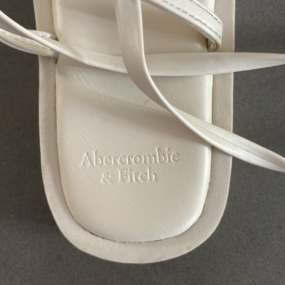 Abercrombie and fitch tie up platform sandals - Picture 3 of 7
